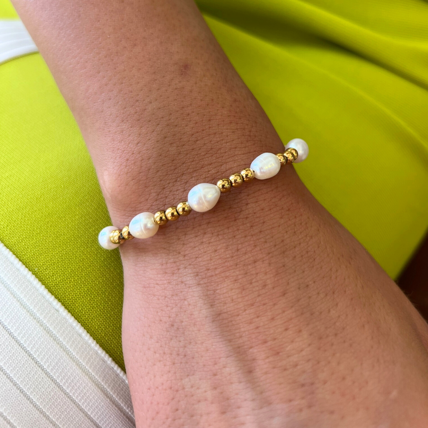 4mm Gold Bead with Pearls Clasp Bracelet