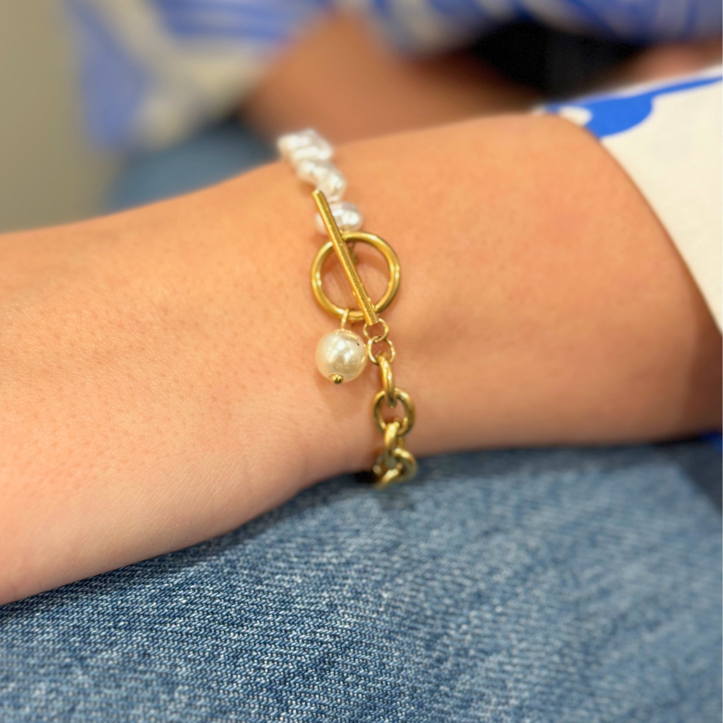Half Pearl Half Gold Chain Toggle Clasp Bracelet