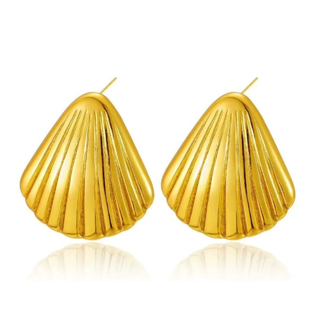 Small Gold Shell Stud