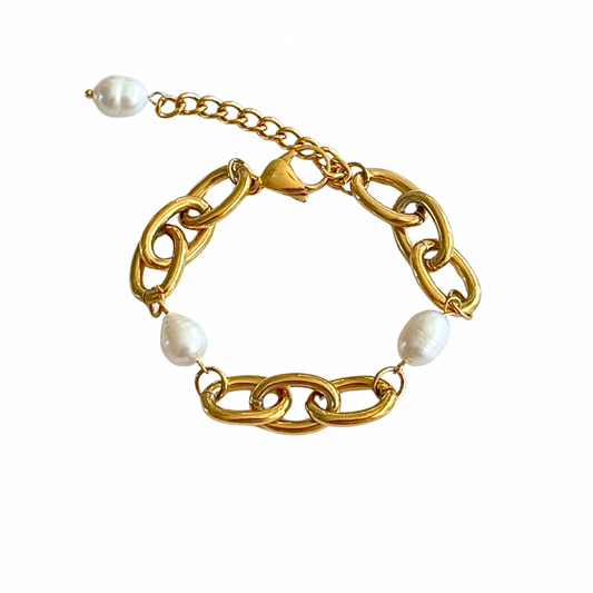 Gold Oval Link Bracelet with Baroque Pearls