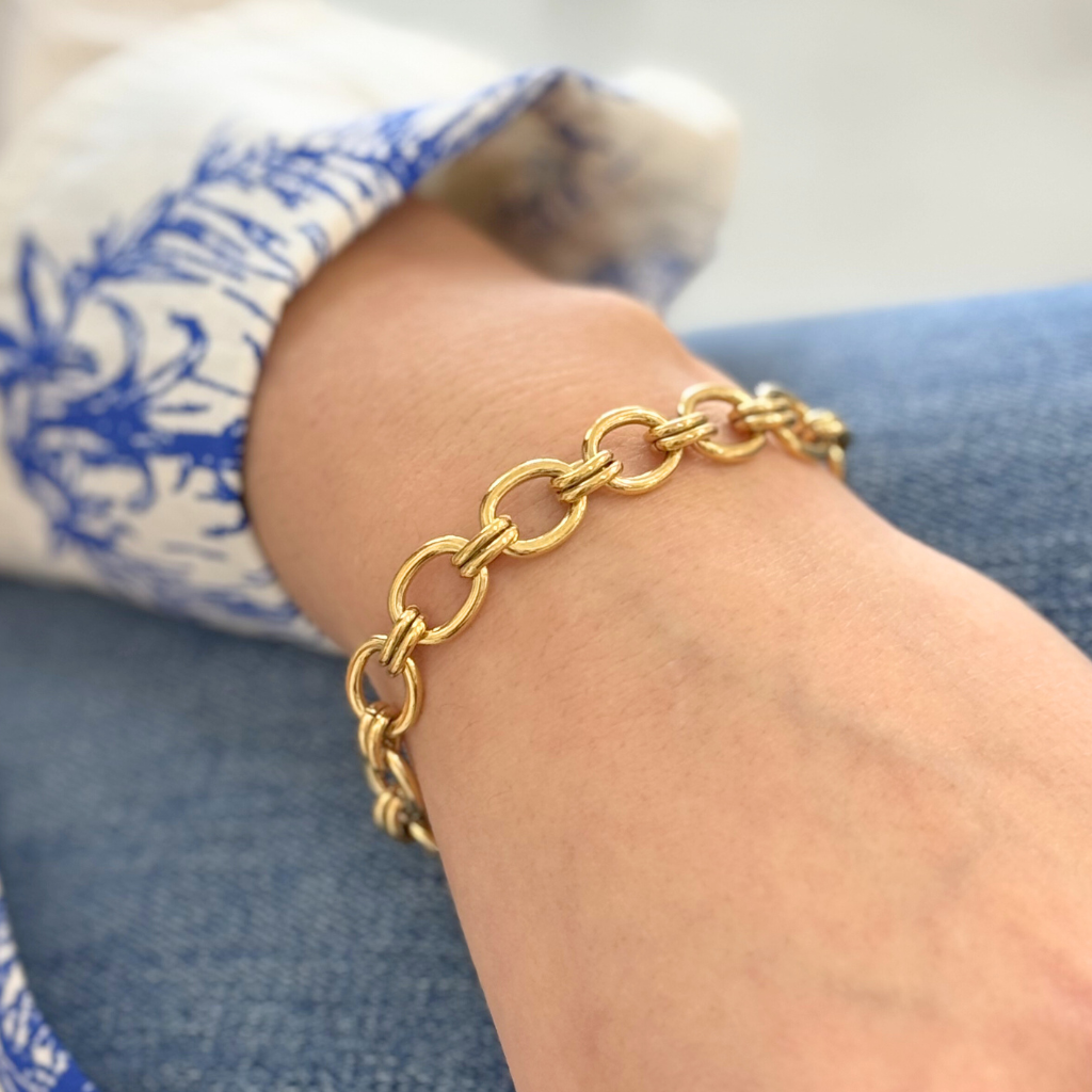 Gold Oval Link Bracelet
