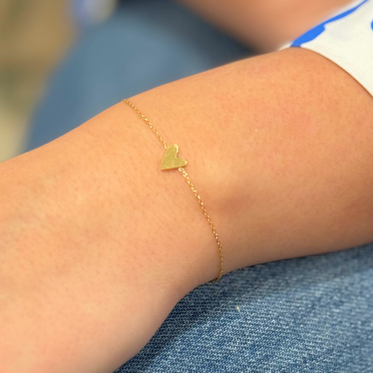 Gold Dainty Heart Bracelet