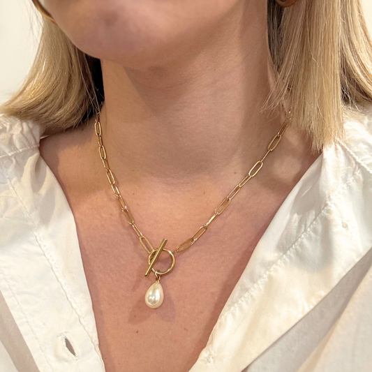 Gold Chain Drop Pearl Toggle Clasp Necklace