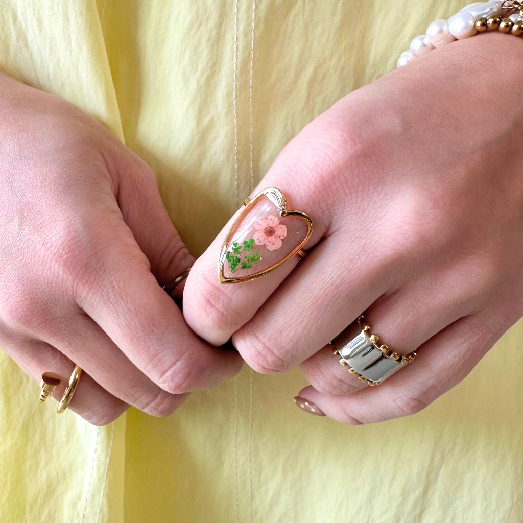 Vintage Gold & Flower Heart Shaped Adjustable Ring